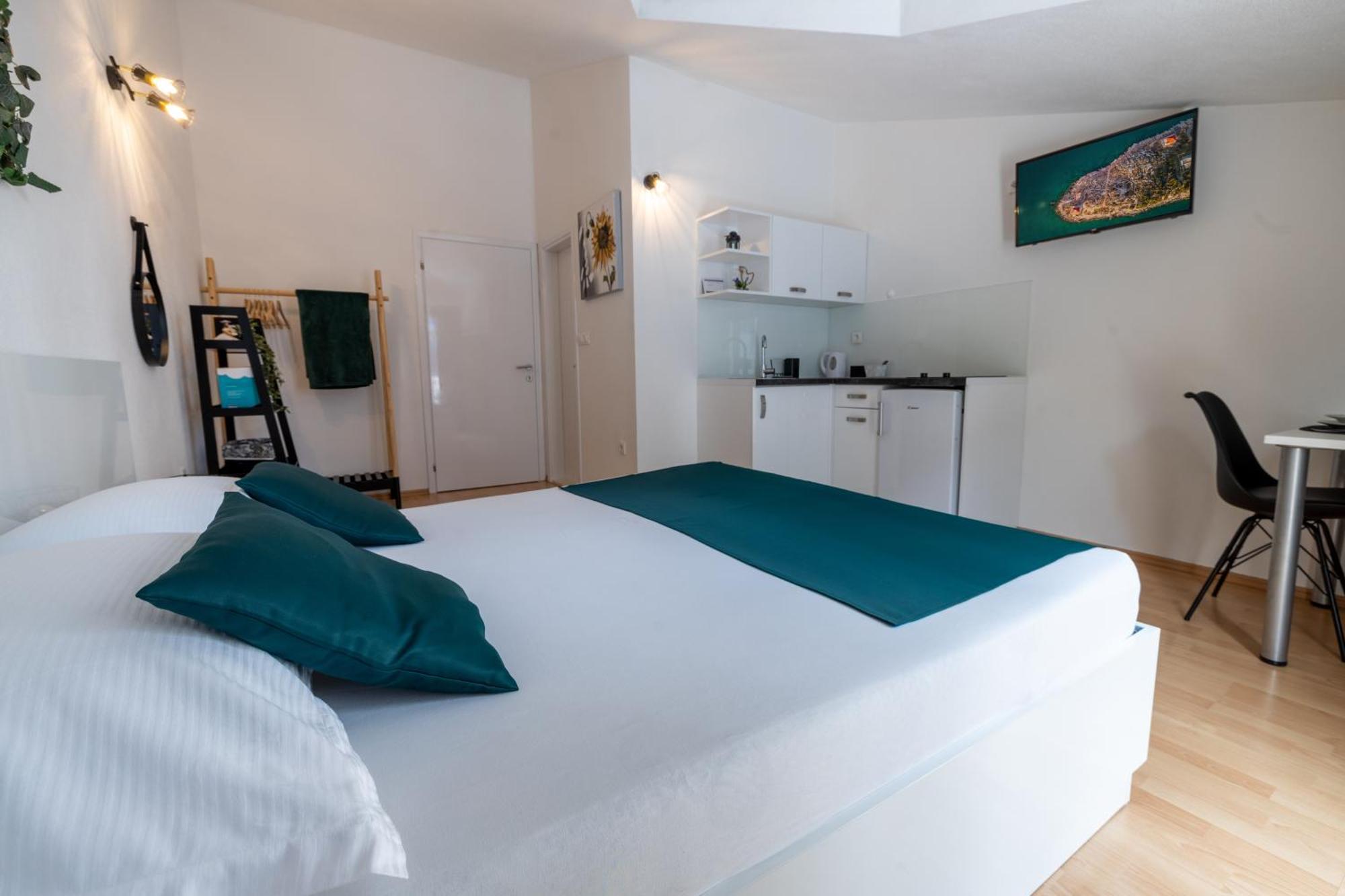 Apartments Rasic Makarska Eksteriør billede