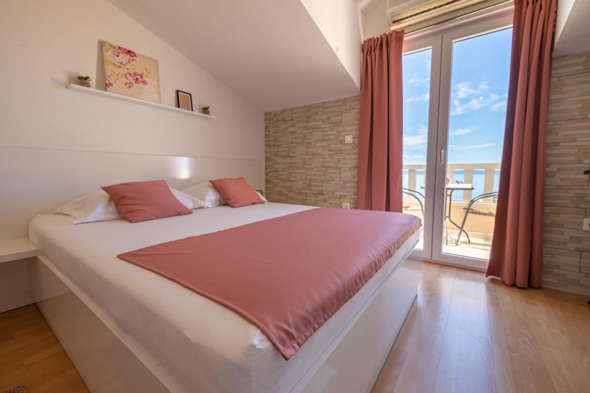 Apartments Rasic Makarska Eksteriør billede