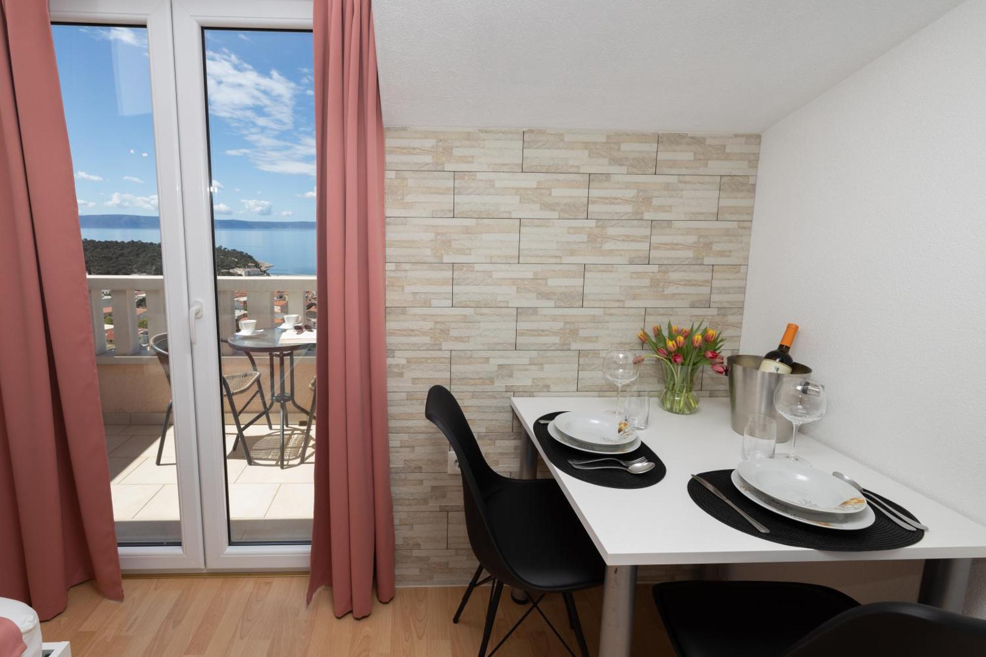 Apartments Rasic Makarska Eksteriør billede