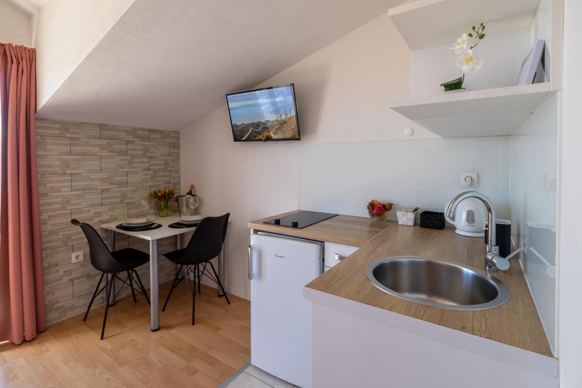 Apartments Rasic Makarska Eksteriør billede
